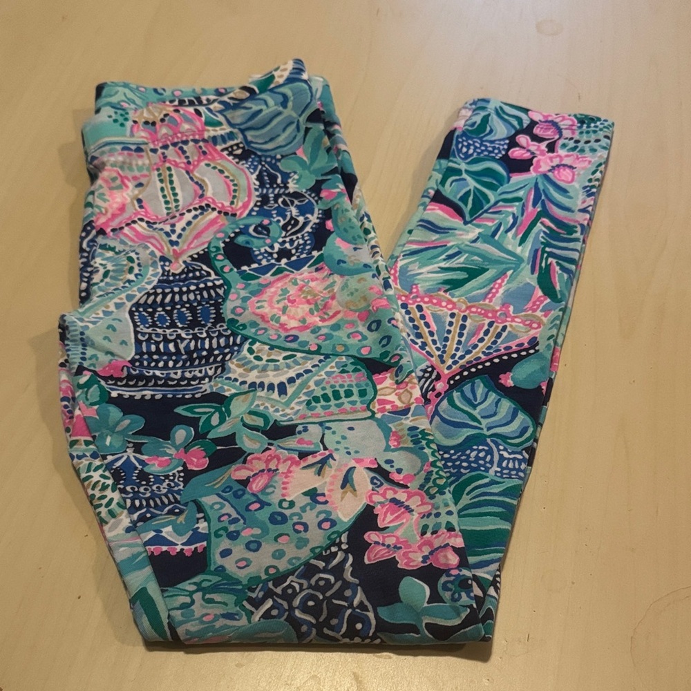 Lilly Pulitzer Kids Leggings in Pink and Blue Floral